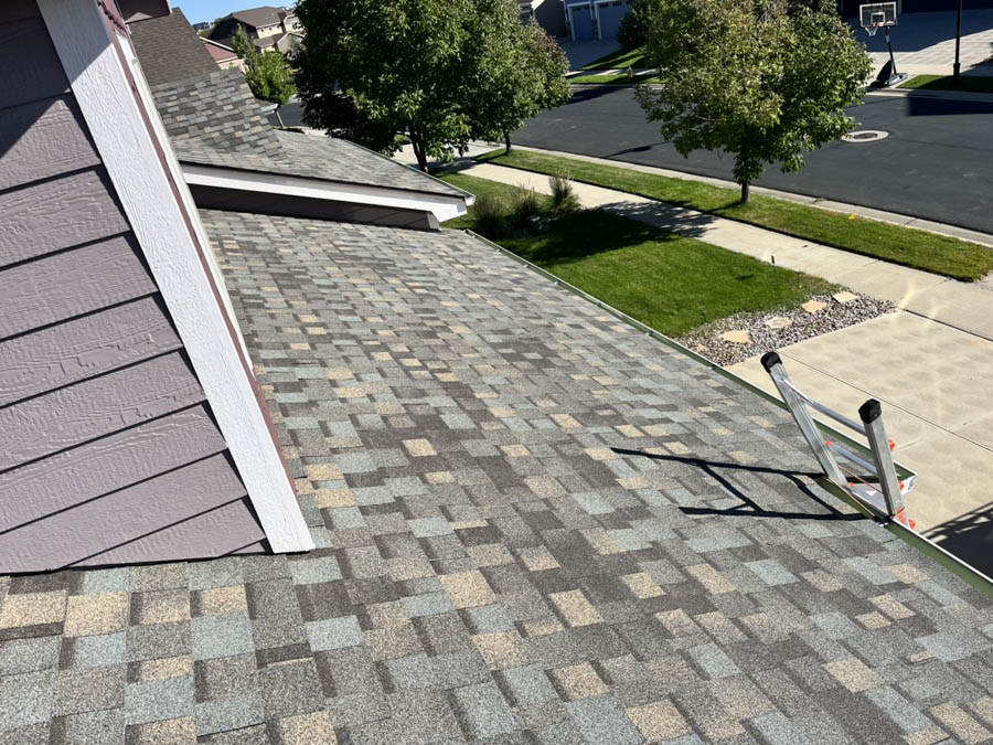 Platteville roofing contractor asphalt roof replacement
